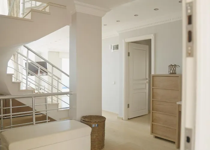 Qoople Tepe With Infinity Pool And Panoramic View