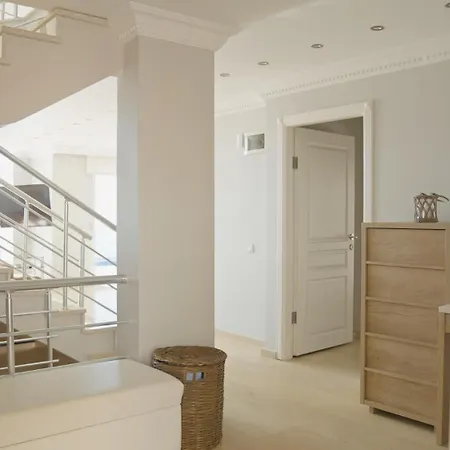 Qoople Tepe With Infinity Pool And Panoramic View